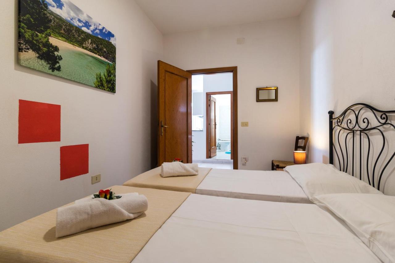 Suite Apartment La Punta Cala Gonone Luaran gambar