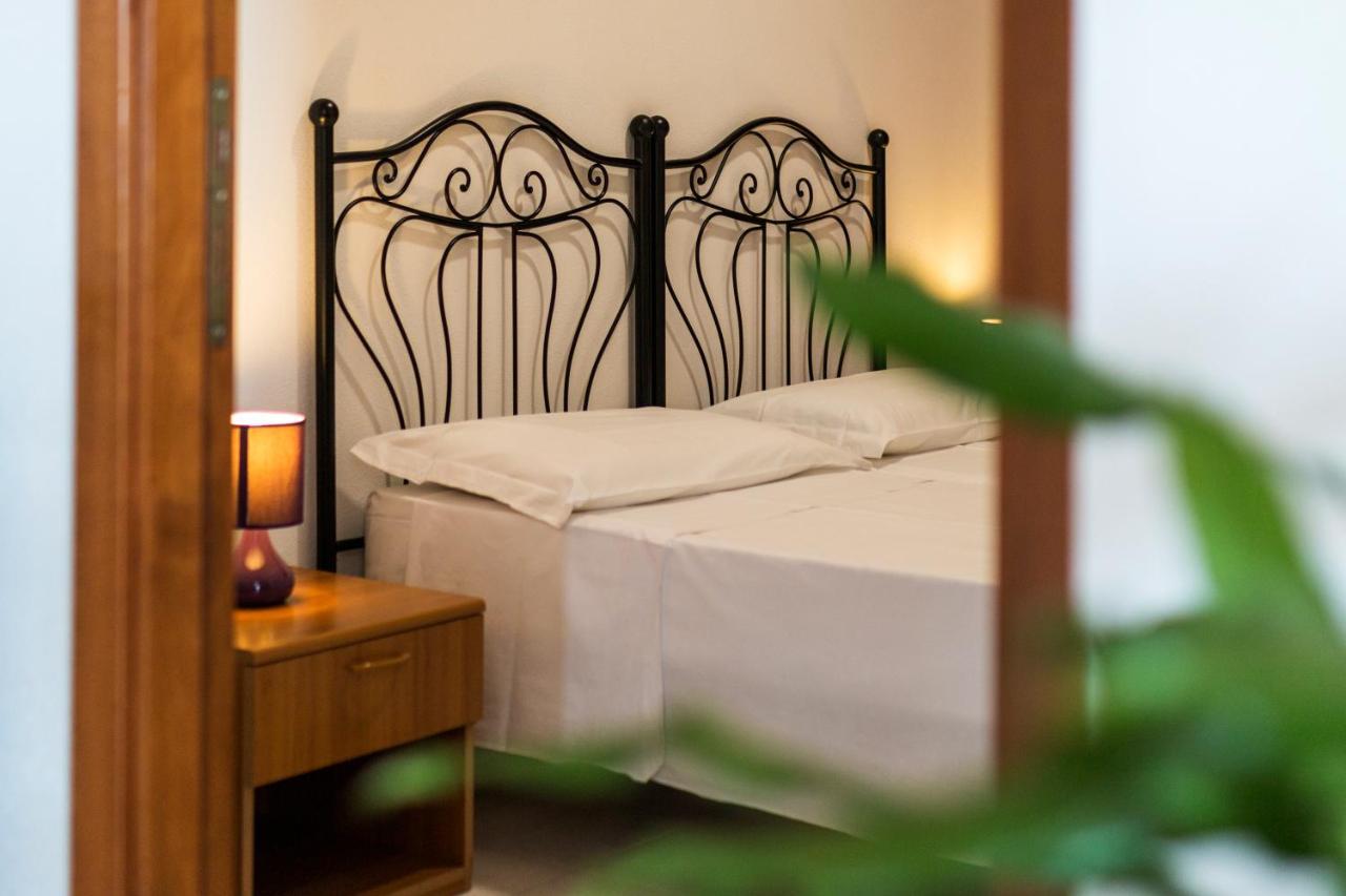 Suite Apartment La Punta Cala Gonone Luaran gambar